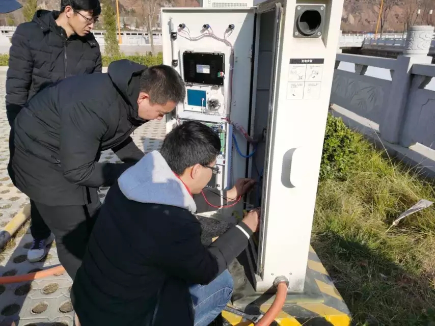 新能源公司四項舉措保障春節(jié)期間純電動汽車充電服務(wù)(圖2) 新能源公司四項舉措保障春節(jié)期間純電動汽車充電服務(wù)(圖2)