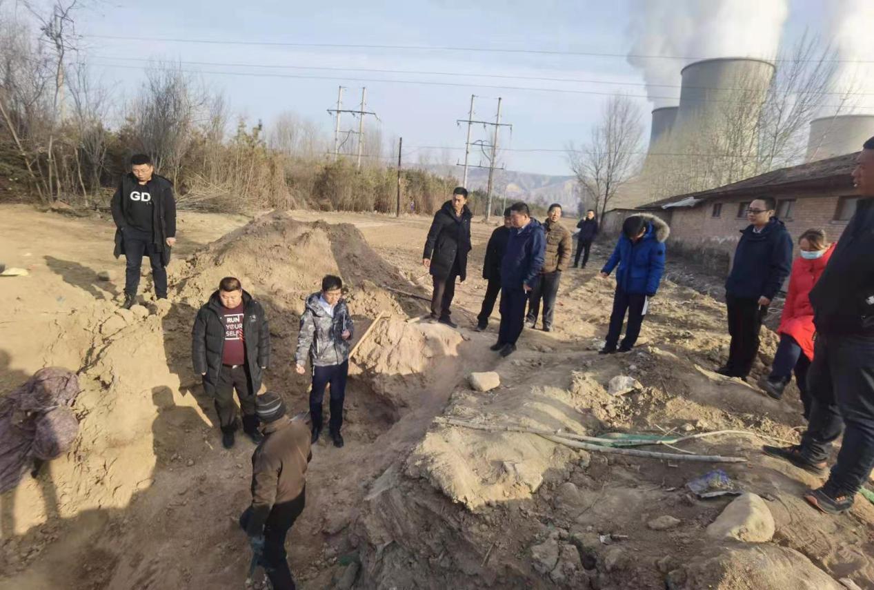 泓源公司組織開展平?jīng)龉I(yè)園區(qū)供熱三期(東七路—涇河大道段)工程竣工驗收(圖2) 泓源公司組織開展平?jīng)龉I(yè)園區(qū)供熱三期(東七路—涇河大道段)工程竣工驗收(圖2)