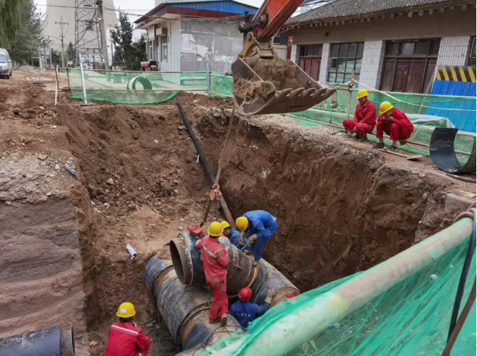 “國慶假日我在崗”——愛國愛崗 堅(jiān)守崗位(圖2) “國慶假日我在崗”——愛國愛崗 堅(jiān)守崗位(圖2)