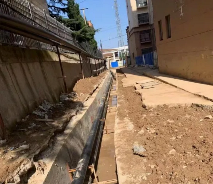 泓源公司加快推進供熱項目建設(shè)全力保障群眾溫暖過冬(圖2) 泓源公司加快推進供熱項目建設(shè)全力保障群眾溫暖過冬(圖2)