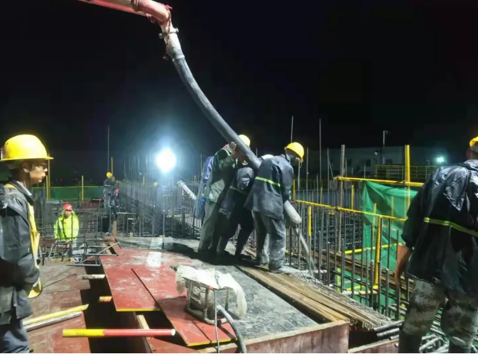 市產投集團打造“泓源紅”黨建品牌助推高質量發(fā)展(圖7) 市產投集團打造“泓源紅”黨建品牌助推高質量發(fā)展(圖7)