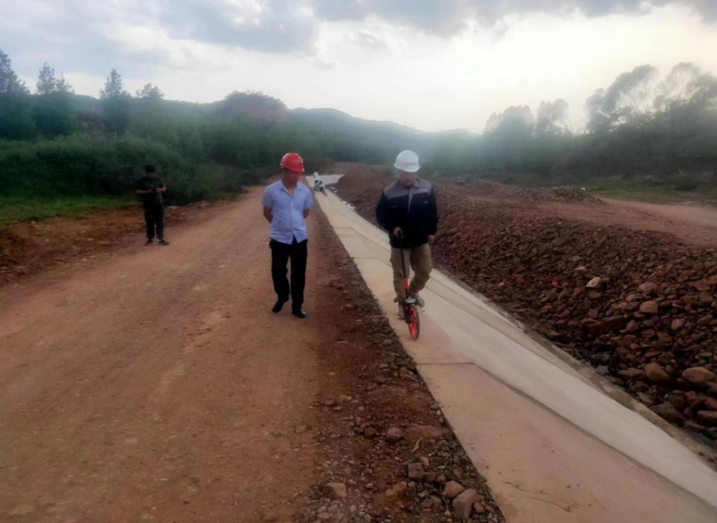 市產(chǎn)投集團(tuán)涇東設(shè)計(jì)公司參與2022年全市水利工程質(zhì)量抽檢(圖3) 市產(chǎn)投集團(tuán)涇東設(shè)計(jì)公司參與2022年全市水利工程質(zhì)量抽檢(圖3)